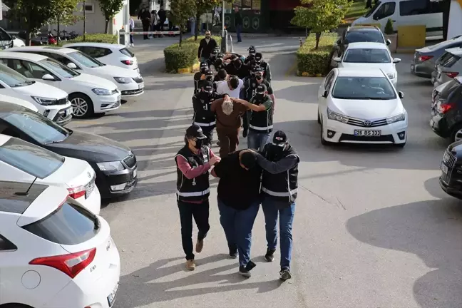 Eskişehir'de Yasa Dışı Silah Ticareti Operasyonu: 7 Gözaltı