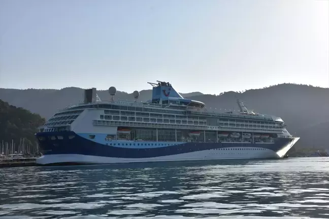 Marella Discovery Kruvaziyeri Marmaris'e Geldi