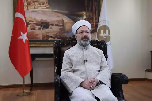 Diyanet Başkanı Ali Erbaş: İslam Düşüncesi ile Çağın Sorunlarına Çözümler Üreterek Birlikte Yaşamalıyız