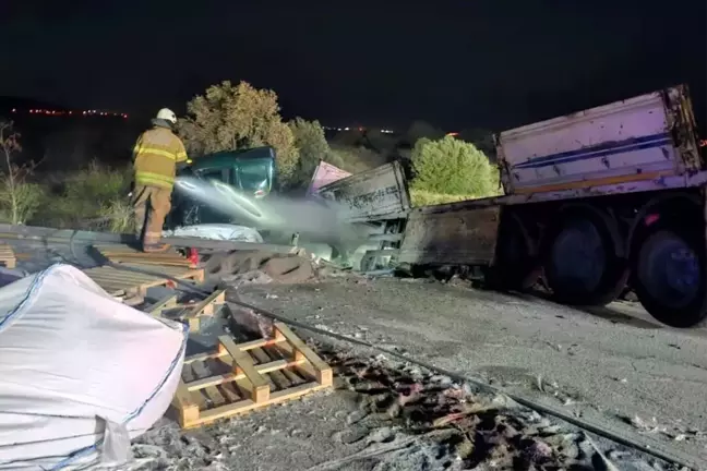 İzmir'de Tır Kazası: Sürücü Hayatını Kaybetti