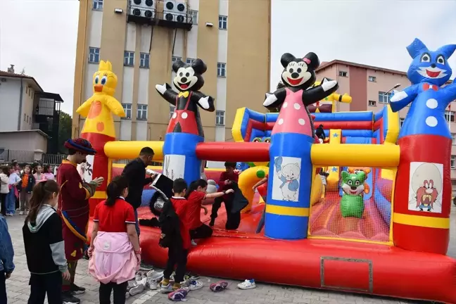 Vezirköprü'de Çocuk Şenlikleri Coşku İçinde Gerçekleşti