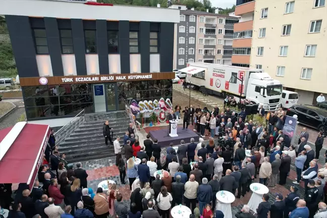 Türk Eczacıları Birliği'nden Bozkurt'a Yeni Kütüphane