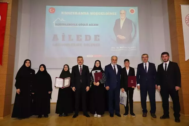 Diyanet İşleri Başkan Yardımcısı İşliyen, Ailede Sorumluluk Bilincini Vurguladı