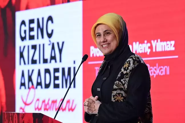 Türk Kızılay'dan Genç Kızılay Akademi ile İnsani Yardım Eğitimi