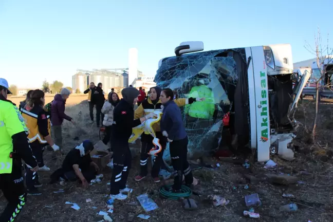 Aksaray'da Tur Otobüsü Devrildi: 6 Ölü, 25 Yaralı