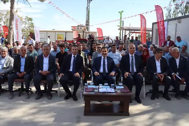 Hatay'da depremzede üreticilere güneş paneliyle güç kaynağı seti dağıtıldı