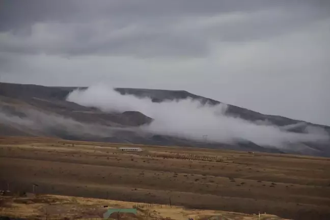 Iğdır'da Yüksek Kesimlerde Sis Bulutları Görüntülendi