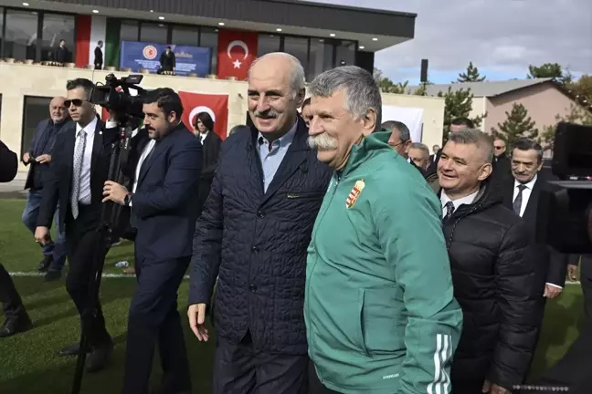 TBMM Başkanı Numan Kurtulmuş, Türk-Macar Futbol Dostluk Maçını İzledi