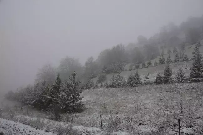 Tokat'ta Yüksek Kesimlere Kar Yağdı