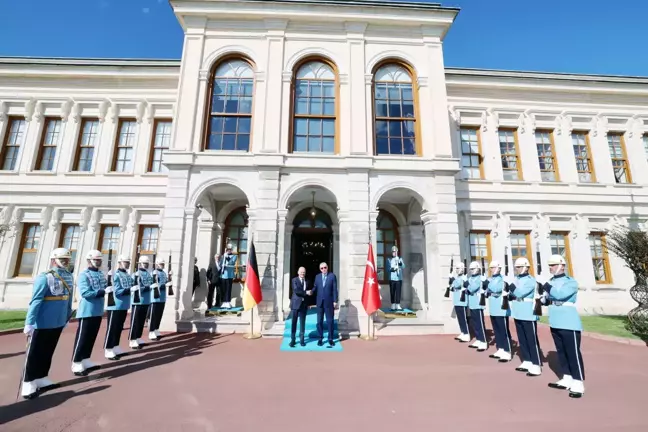 Cumhurbaşkanı Erdoğan, Almanya Başbakanı Olaf Scholz ile bir araya geldi