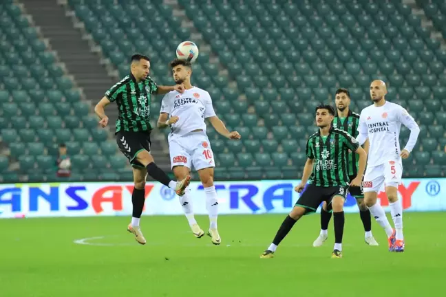 Kocaelispor, Ümraniyespor'u 1-0 Mağlup Etti