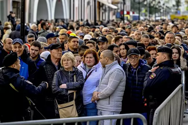 Moldova'da Cumhurbaşkanı Seçimi ve Referandum Süreci Devam Ediyor