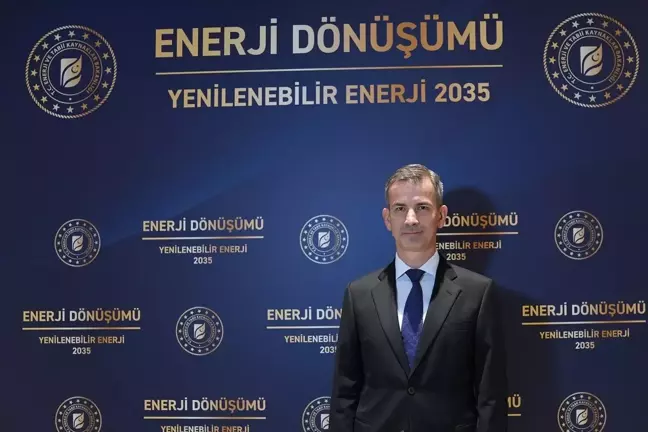 Türkiye'nin Rüzgar ve Güneş Enerjisi Hedefi 2035 İçin 120 Bin Megavat