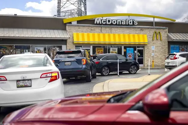 McDonald's Hamburgerlerinde E.coli Bakterisi Skandalı: 75 Hasta