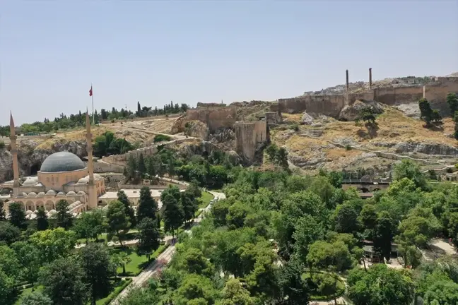 Şanlıurfa Kalesi'nde Kazı Çalışmaları Devam Ediyor