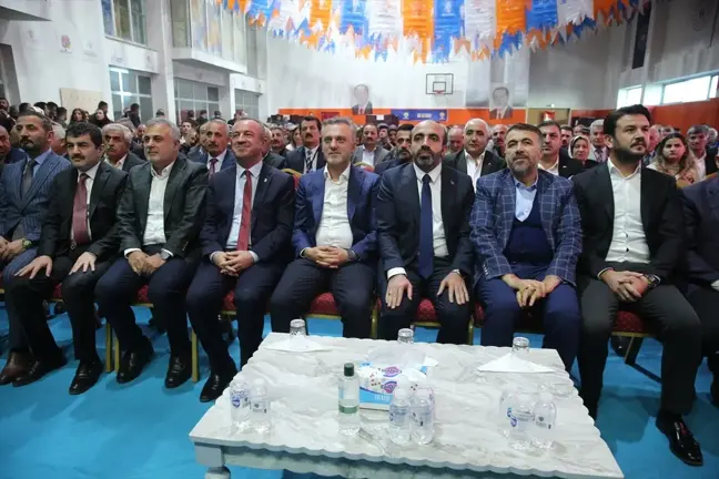 AK Parti Genel Başkan Yardımcısı Kandemir, Hakkari'de Merkez İlçe Kongresi'nde konuştu Açıklaması