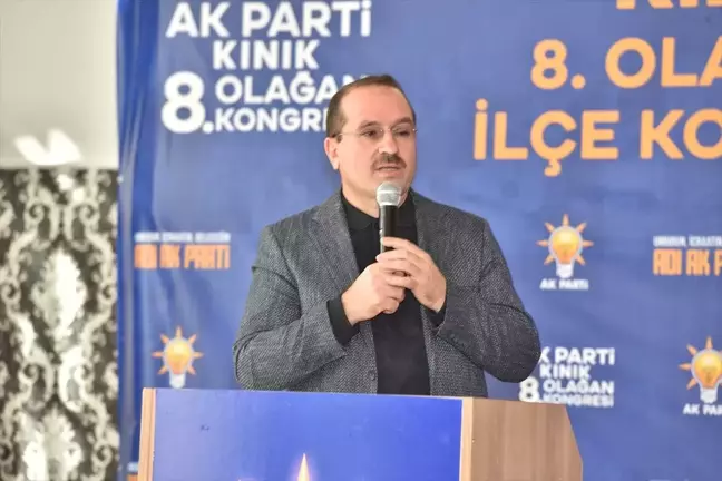 AK Parti Kınık 8. Olağan Kongresi’nde Sami Mollaahmet Yeniden Seçildi