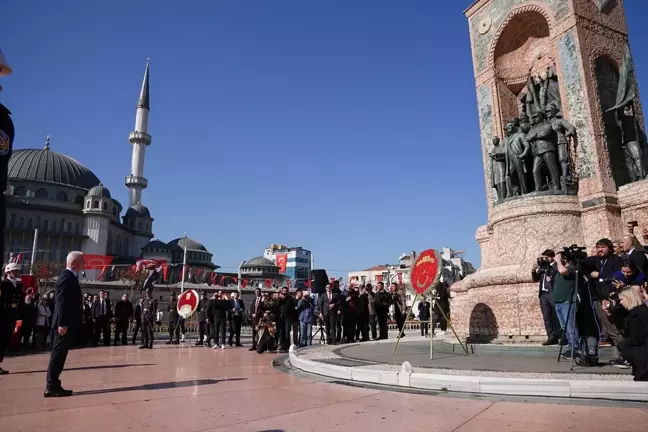 Cumhuriyet'in 101. Yıl Dönümü Taksim'de Kutlandı