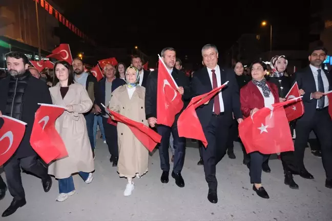 Karabük'te Cumhuriyet'in 101. Yılı Fener Alayı Düzenlendi