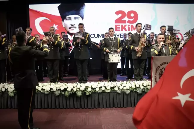 Samsun'da Cumhuriyet'in 101. Yılı Resepsiyonu Düzenlendi