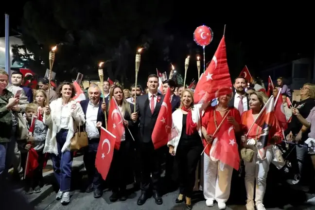 Volkan Konak ve Yaşar, Cumhuriyet Bayramı'nda Bodrum'da Konser Verdiler