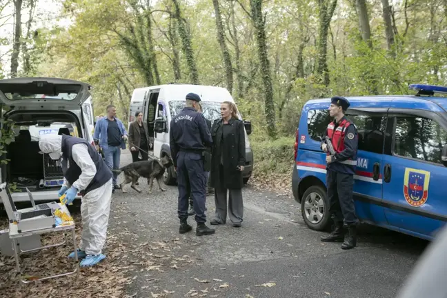 Arka Sokaklar'da Zorlu Şartlarda Görev Yapan Polisler ve Ailelerin Mücadelesi