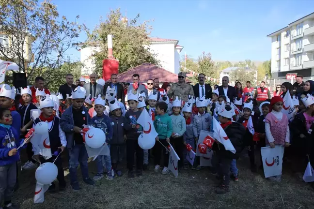 Muradiye'de Kızılay Haftası Etkinliği Düzenlendi