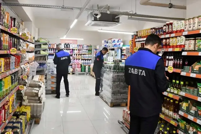 Gaziantep'te Zabıta Ekiplerinden Zincir Market Denetimi