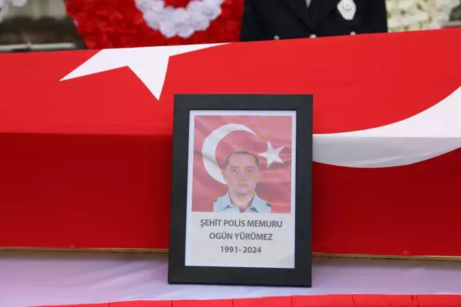 Şehit Trafik Polisi Ogün Yürümez, Memleketinde Uğurlandı