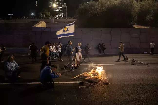 İsrail'de Netanyahu'ya Protesto Gösterileri