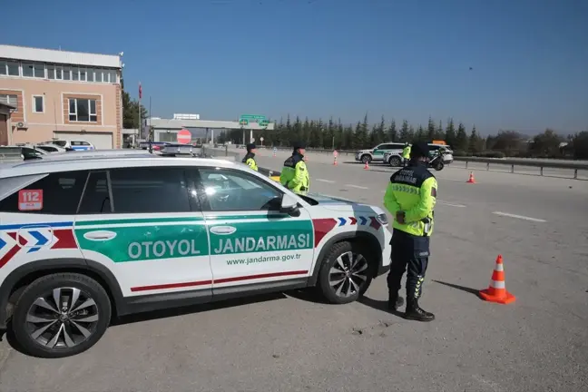 Bolu Otoyolu'nda Jandarma Trafik Denetimi