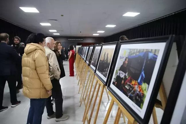 Edirne'de 'Sokağın Nabzı' Fotoğraf Sergisi Açıldı