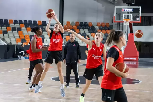 A Milli Kadın Basketbol Takımı, Slovakya ile Maç Hazırlıklarına Başladı