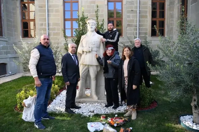 Keşan Kent Müzesi'ndeki Atatürk Heykeli Yenilenecek