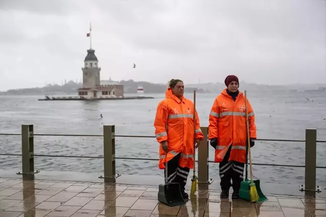 Atatürk, Ebediyete İntikalinin Yıldönümünde Anıldı