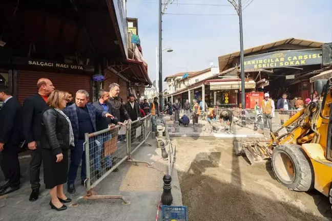 Gaziantep'te Karagöz ve Eskisaray Caddeleri Yenileme Çalışmaları Hızla Devam Ediyor