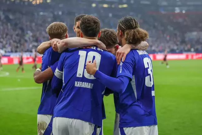 Schalke 04, Regensburg'u 2-0 Mağlup Etti