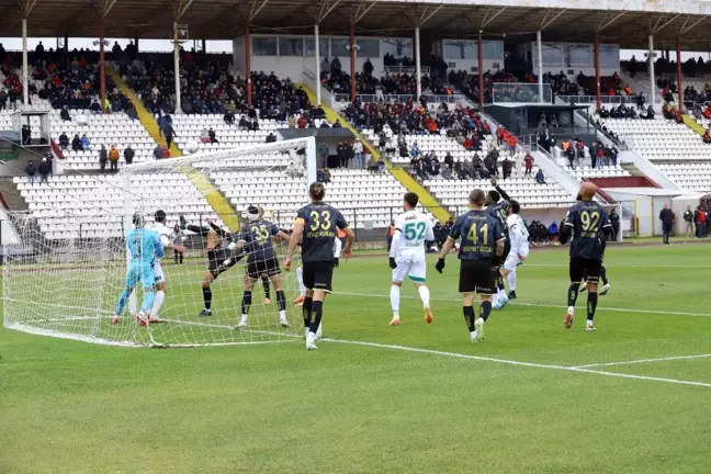 Bandırmaspor, Boluspor'u 2-0 ile Geçti