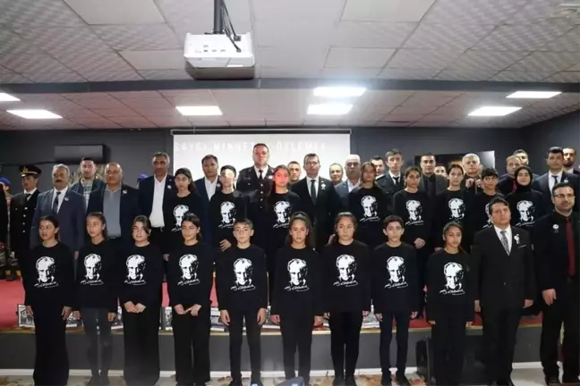 Tutak'ta 10 Kasım Atatürk'ü anma töreni düzenlendi