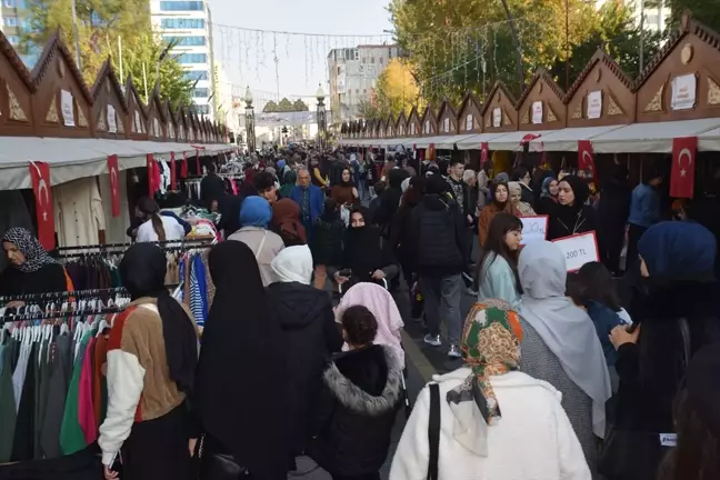 Batman'da Tekstil Züccaciye ve Ayakkabı Fuarı Yoğun İlgi Gördü