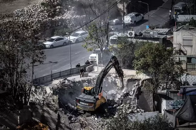 İsrail Ordusu, Doğu Kudüs'te Filistinli Bir Evi Yıktı