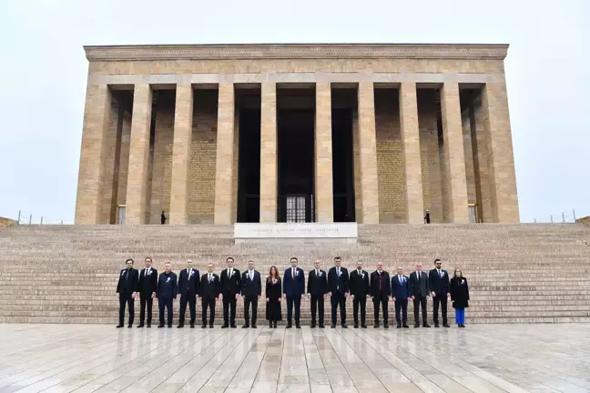 ASELSAN, 49. Kuruluş Yıl Dönümünü Anıtkabir'de Kutladı