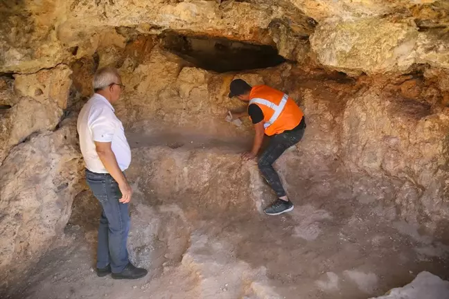 Diyarbakır'da Hristiyan Din Adamlarına Ait Mezarlar Bulundu