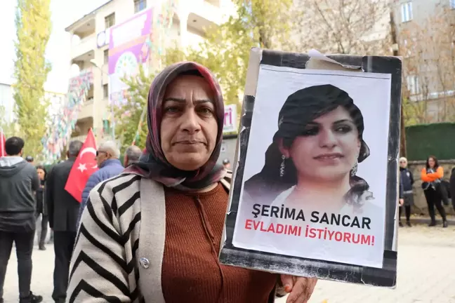 Evlat eylemine katılan anne: Çocuklarımızı söke söke PKK'dan alacağız