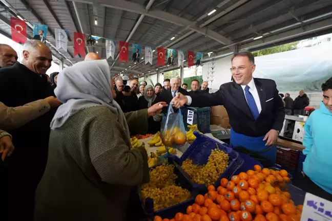 Beylikdüzü Belediyesi, Barış Mahallesi Kapalı Pazaryeri'ni hizmete açtı