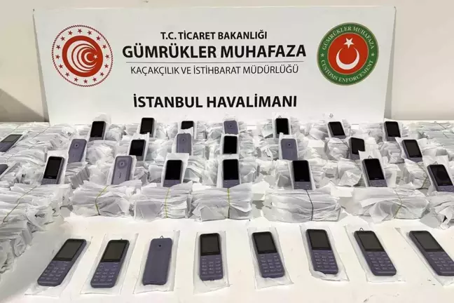 İstanbul Havalimanı'nda Kaçak Cep Telefonu Operasyonu: 15 Bin 485 Cihaz Ele Geçirildi