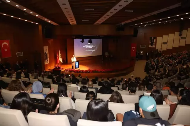 Çukurova Üniversitesi'nde Yeni Akademik Yıl Töreni Düzenlendi