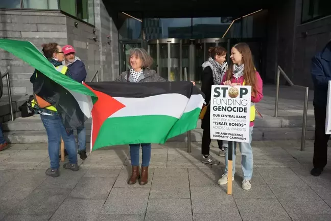 İrlanda'da İsrail Tahvillerine Karşı Protesto Düzenlendi