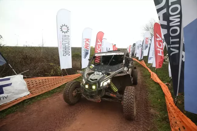 Sakarya'da Petlas 2024 Off-Road Şampiyonası'nda 6. Ayak Yarışları Devam Ediyor