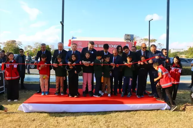 Antalya'da Çocuk Hakları Durağı Açıldı